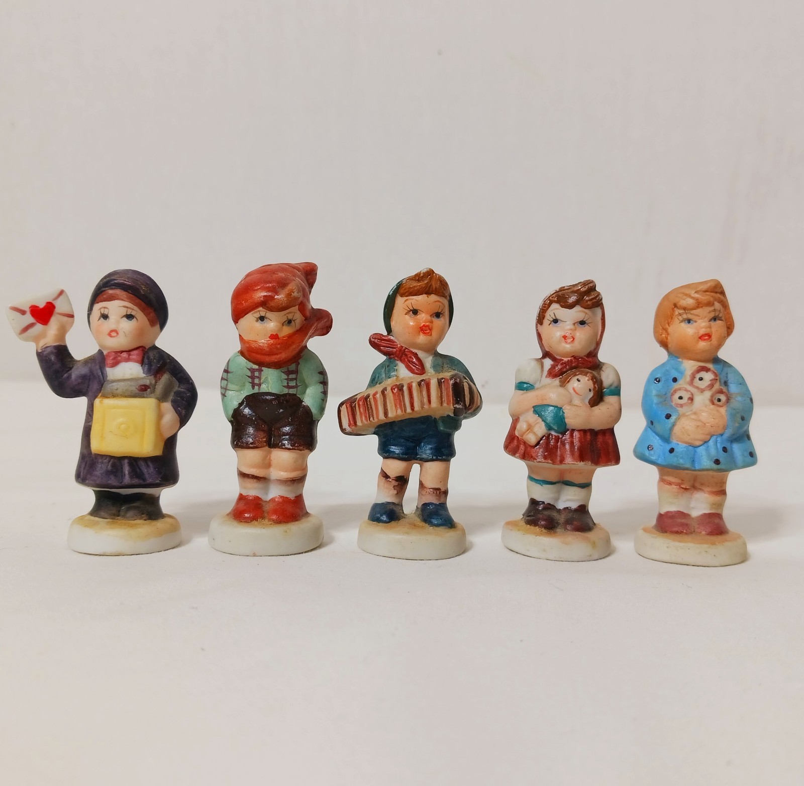 5 vintage BOY & GIRL Miniature Porcelain Figurines 2.25