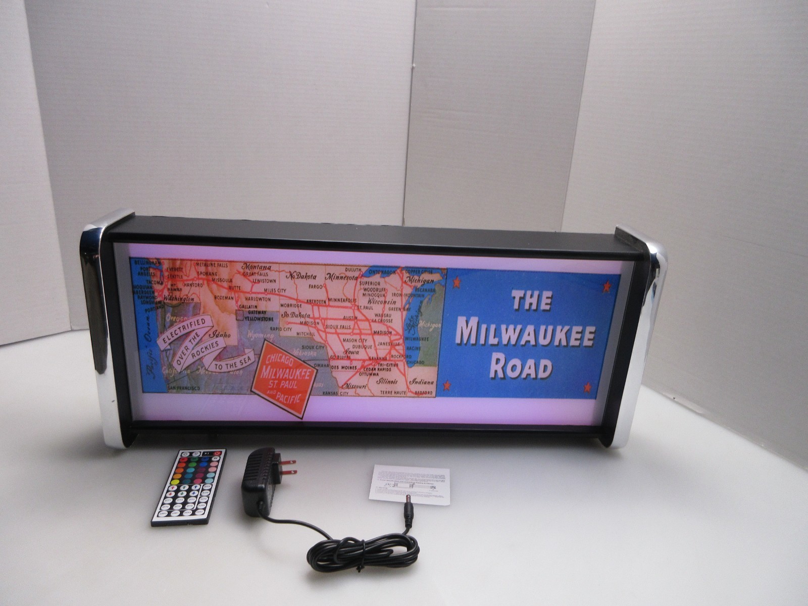 The Milwaukee Road LED Display lighted sign lightbox Wall hanging Light The Milwaukee Road LED Display lighted sign lightbox Wall hanging Light