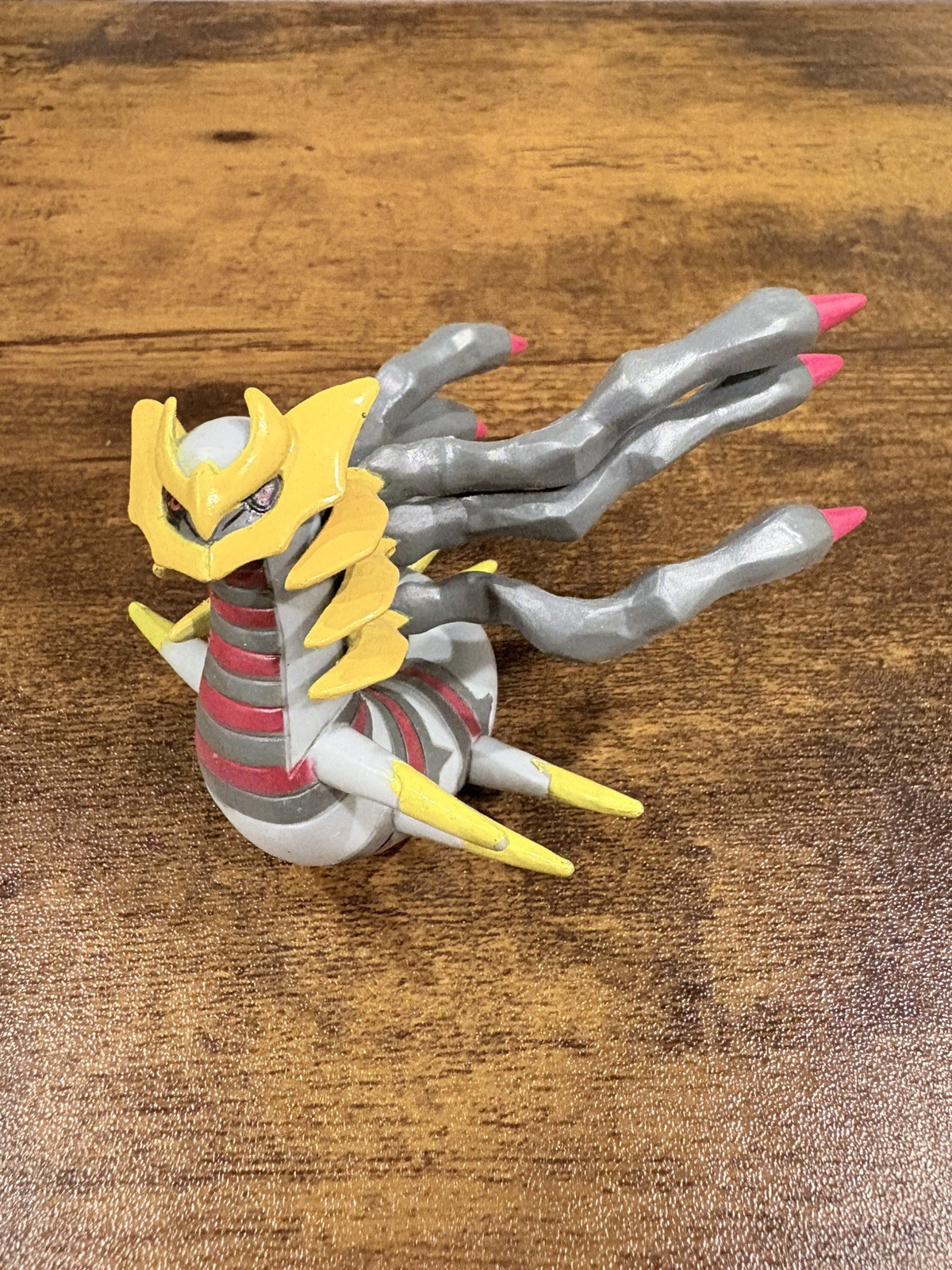 Nintendo Pokemon Giratina Origin Form 3\