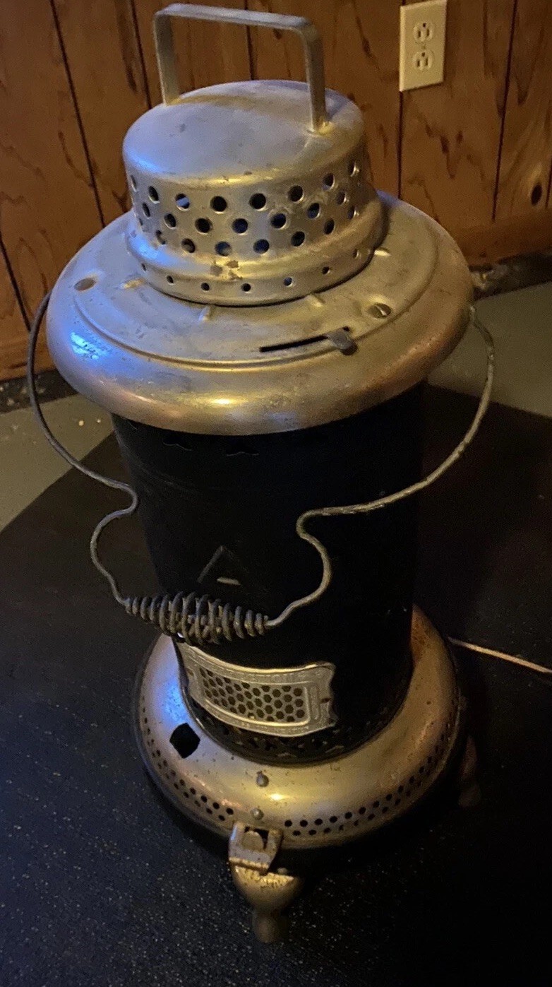 Antique *PERFECTION* Kerosene Room Heater Stove Converted To A Lamp