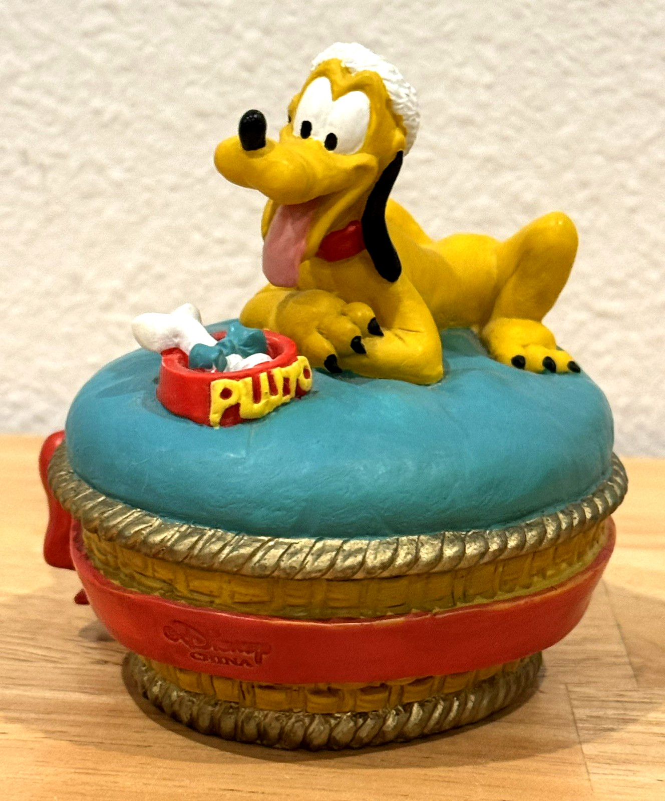 Disney Pluto Christmas Ceramic Trinket Jewelry Box Figurine Rare HTF Vintage