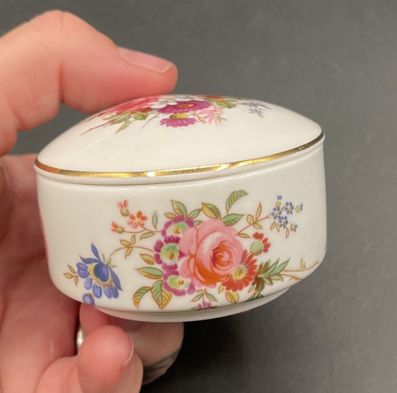 Hammersley Fine Bone China Made in England Flowers Trinket Pill  Box