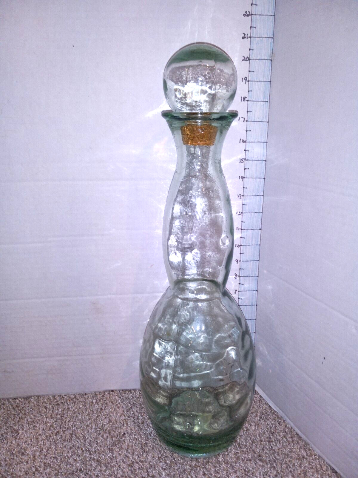 Wavy Clear Glass Decanter with Stopper Spain 20 \