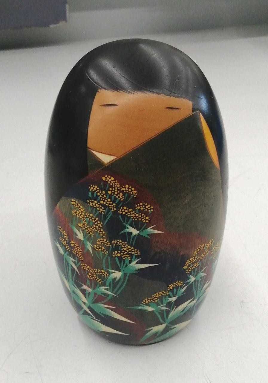 Usaburo Kokeshi Hana no Kokoro Floral Wooden Doll 17cm No Accessories Usaburo Kokeshi Hana no Kokoro Floral Wooden Doll 17cm No Accessories