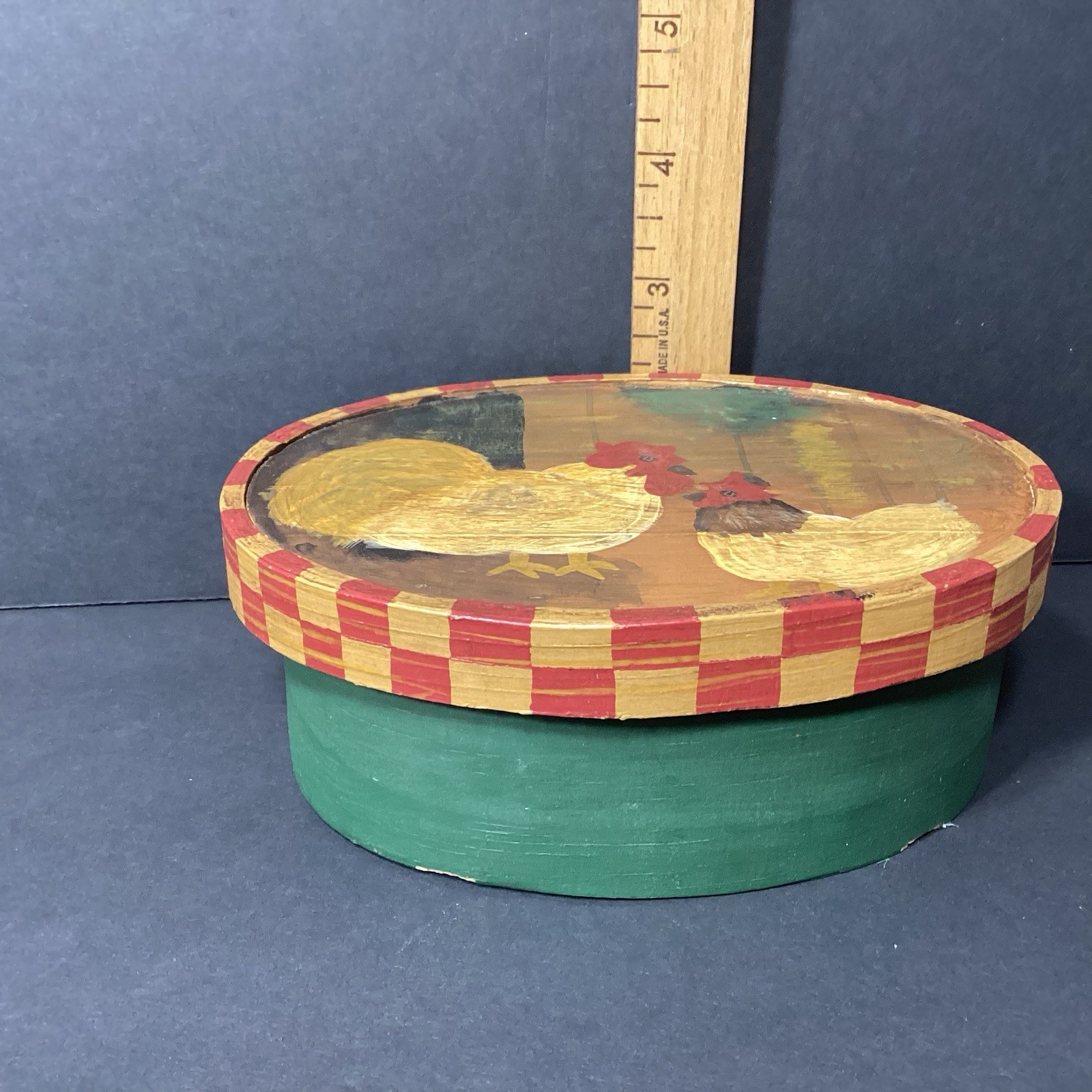 Vtg Folk Art Hand Painted Wood Chicken Farmhouse CountryDecor Oval Box Med