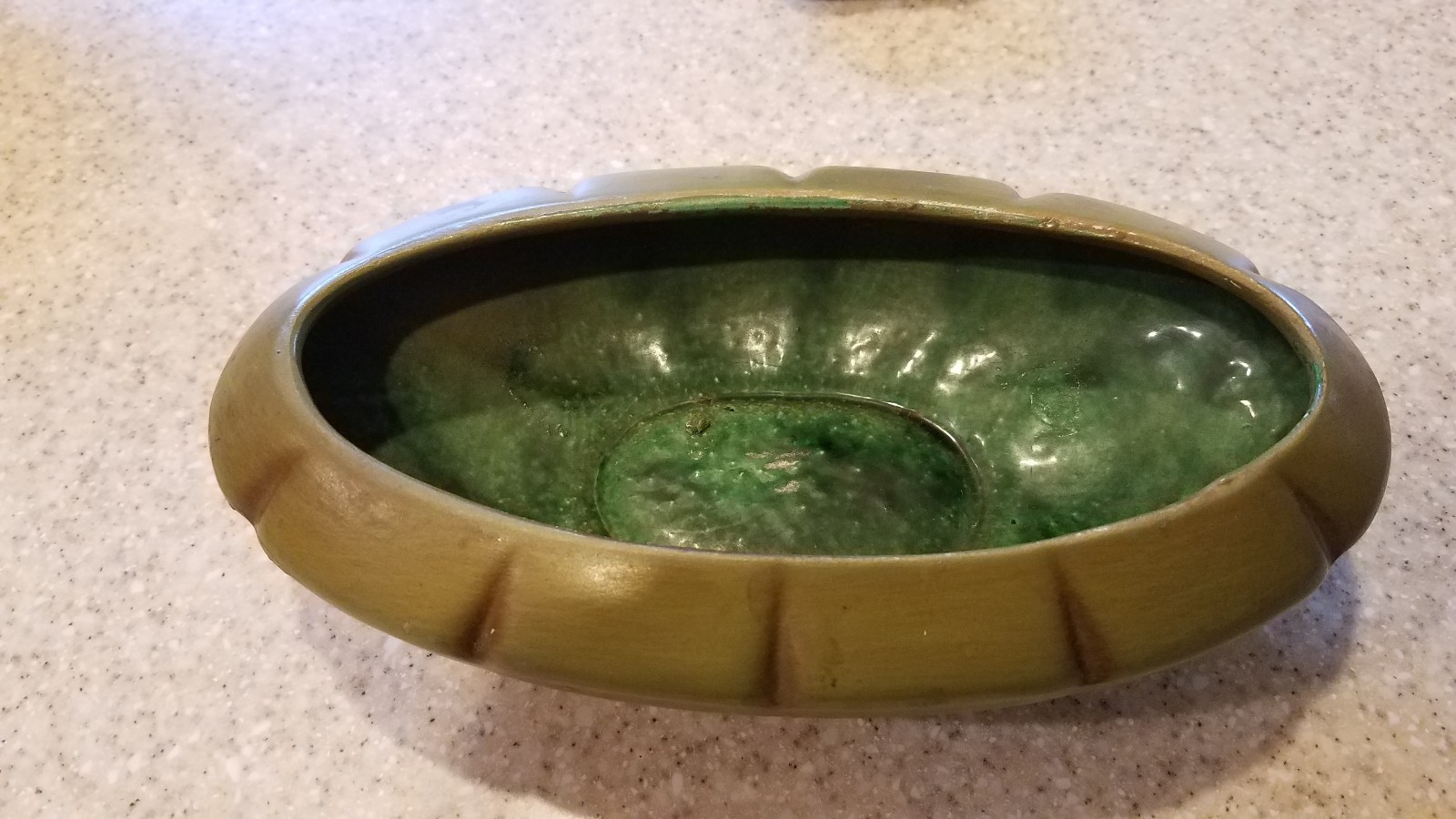 MCM CALIFORNIA USA 587 POTTERY OLIVE GREEN DRIP GLAZED OVAL PLANTER
