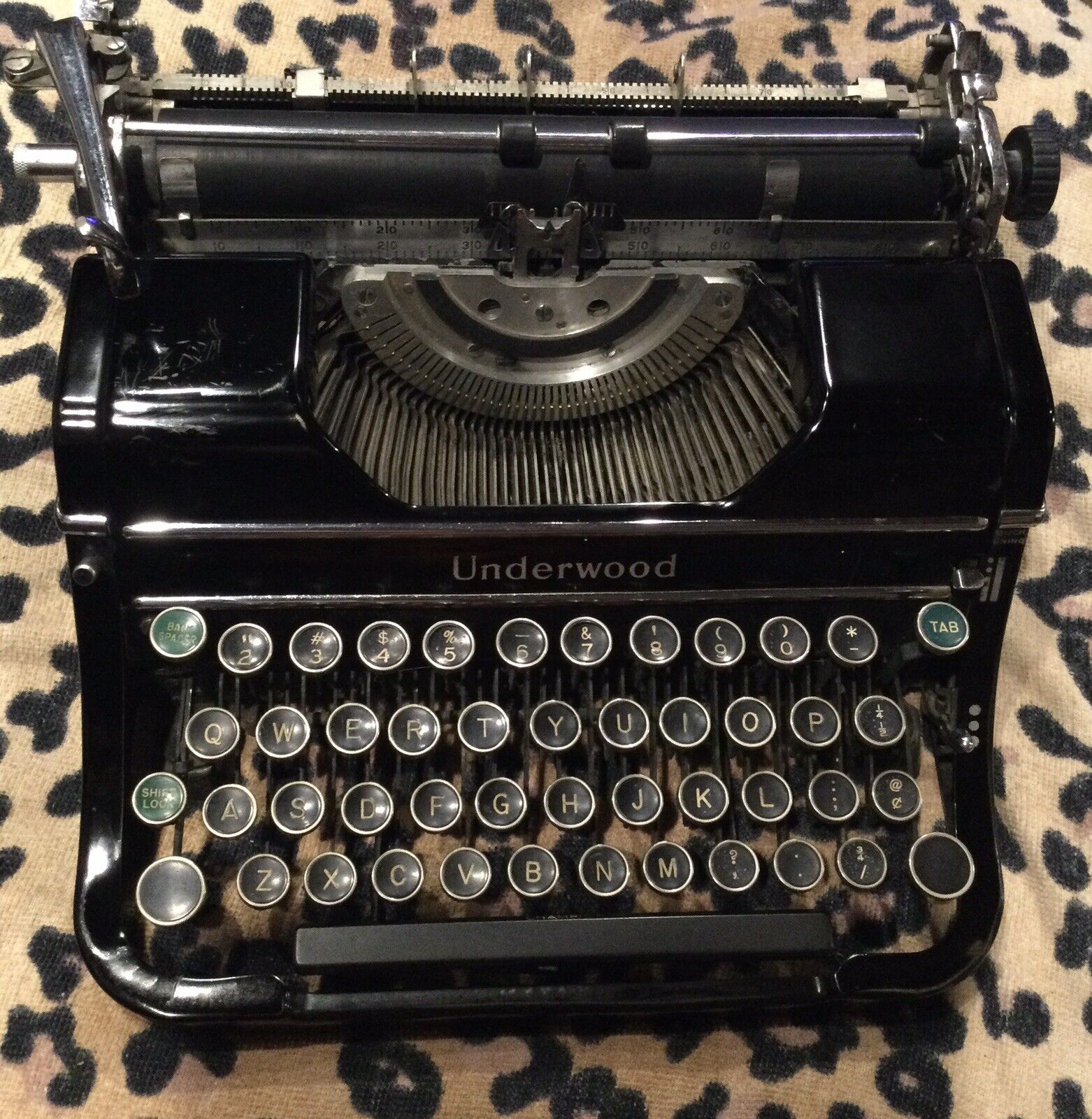 Vintage 1930’s Portable Underwood Champion Black Antique Typewriter RARE  VHTF