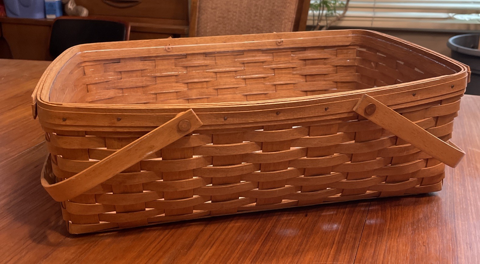 Vintage Longaberger 1992 Gathering Basket Folding Handles, Protective Liner