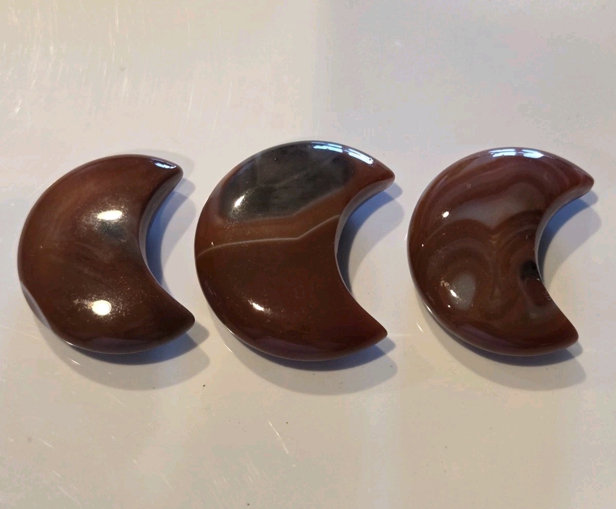 KCGS 3pc Carnelian Stone Moon Carving Quartz Crystal Specimen 136g #0190