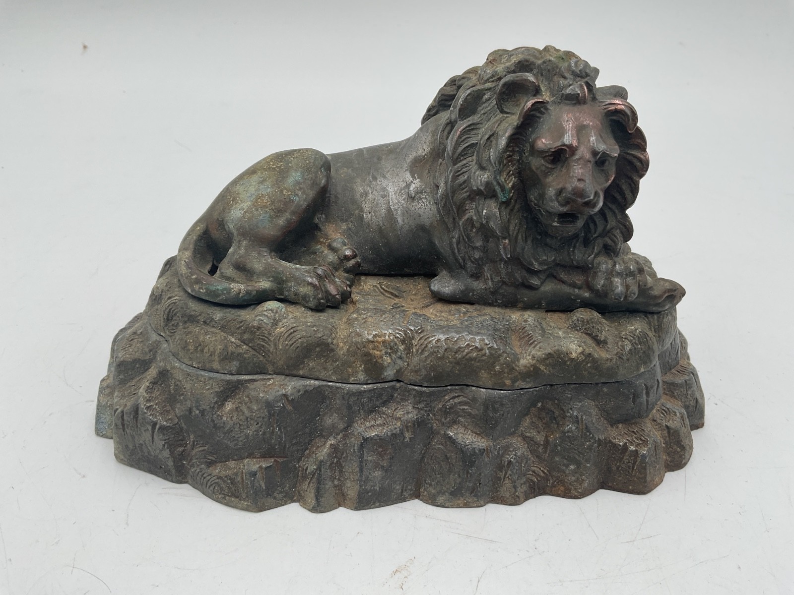 Antique Lion Double Inkwell Cast Unmarked NCE