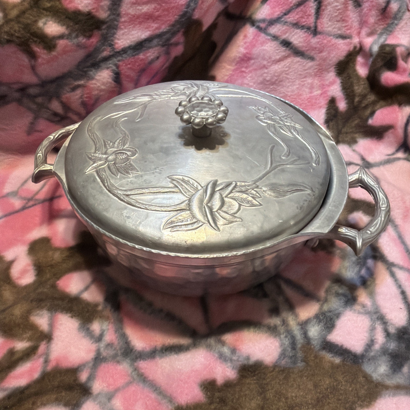 Vintage Everlast Forged Aluminum Casserole Dish w/Cover Beautifully Crafted Vintage Everlast Forged Aluminum Casserole Dish w/Cover Beautifully Crafted