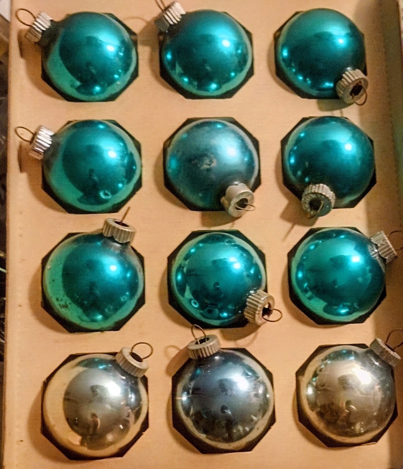 Vtg Shiny Brite Christmas Ornaments Box of 12 Aqua Turquoise Blue Silver Glass
