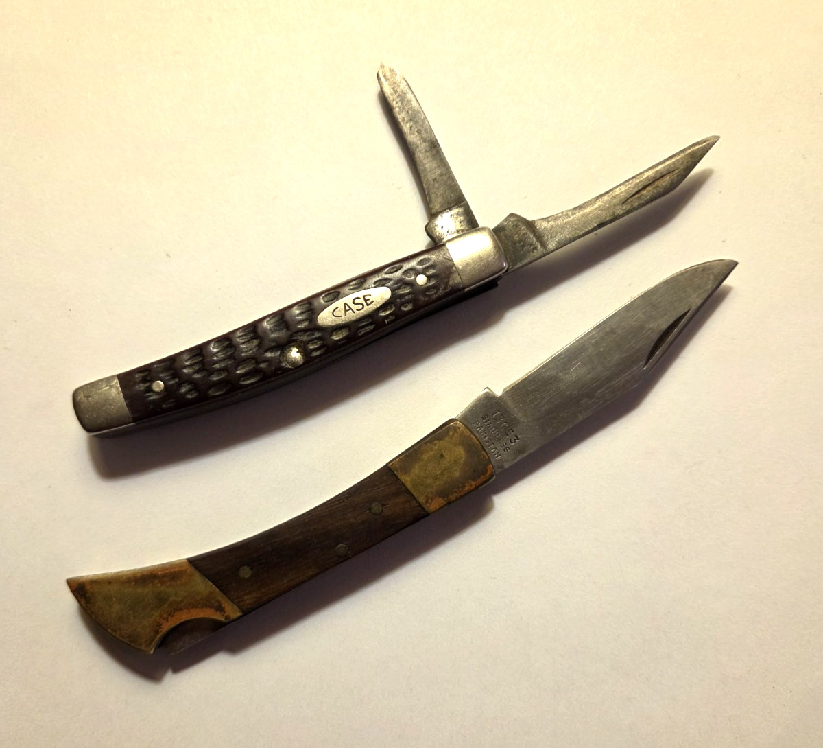 Vintage Case XX Two-Blade Pocket Knife & 13053 Single Pakistan Blade Knife Vintage Case XX Two-Blade Pocket Knife & 13053 Single Pakistan Blade Knife