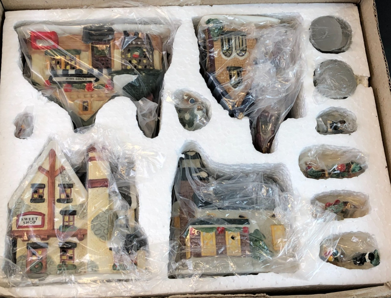 Giftco Inc Christmas VICTORIAN VILLAGE CERAMIC VOTIVE Collection UNUSED NIB