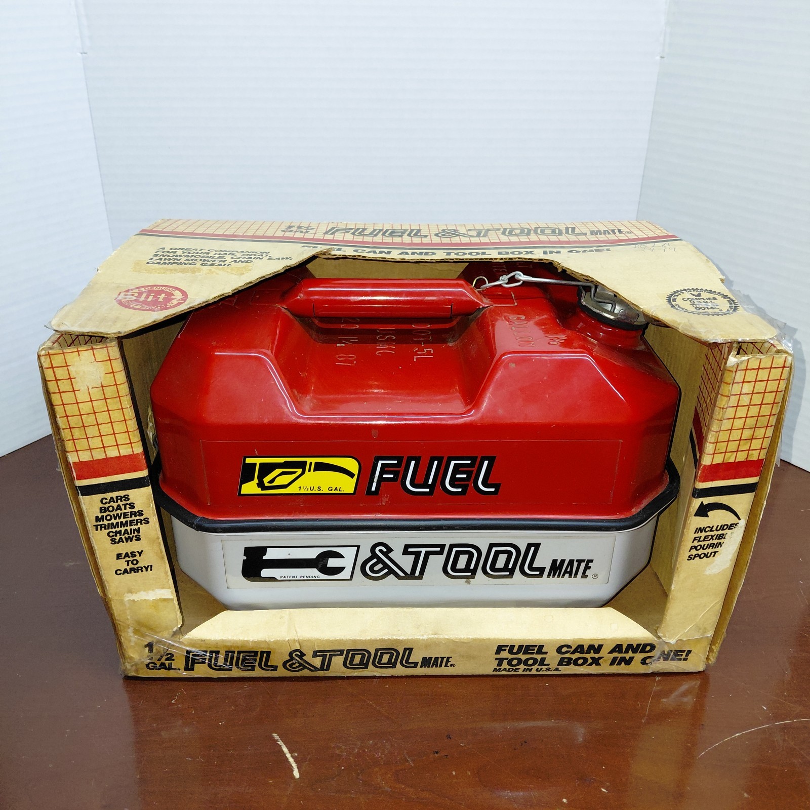 Blitz Fuel & Tool Mate 1.5 Gal Gasoline Can Tool Box Vintage Gas & Oil 1980s Nos