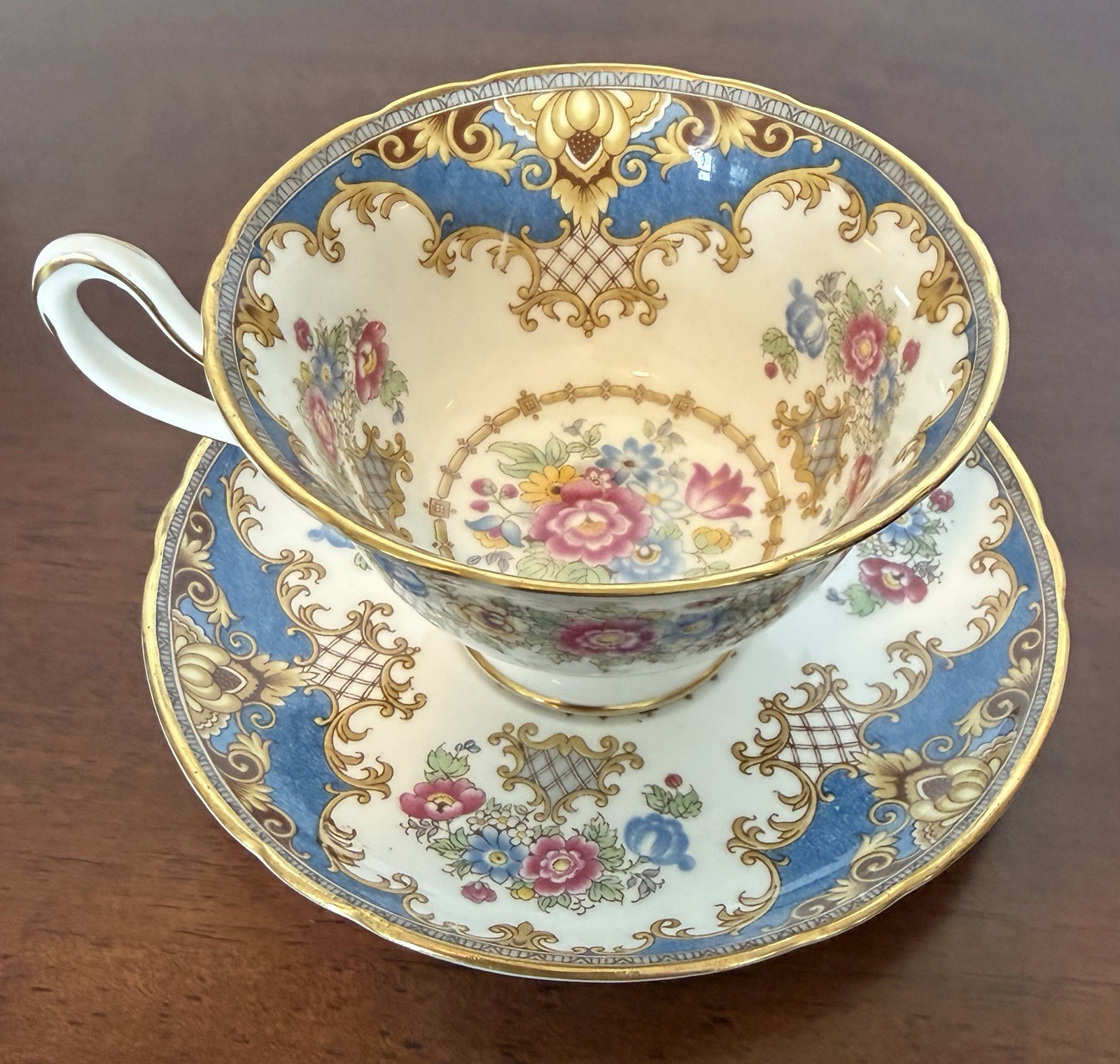 Vintage Shelley Sheraton Blue Fine Bone China Teacup & Saucer No. 13291 England Vintage Shelley Sheraton Blue Fine Bone China Teacup & Saucer No. 13291 England