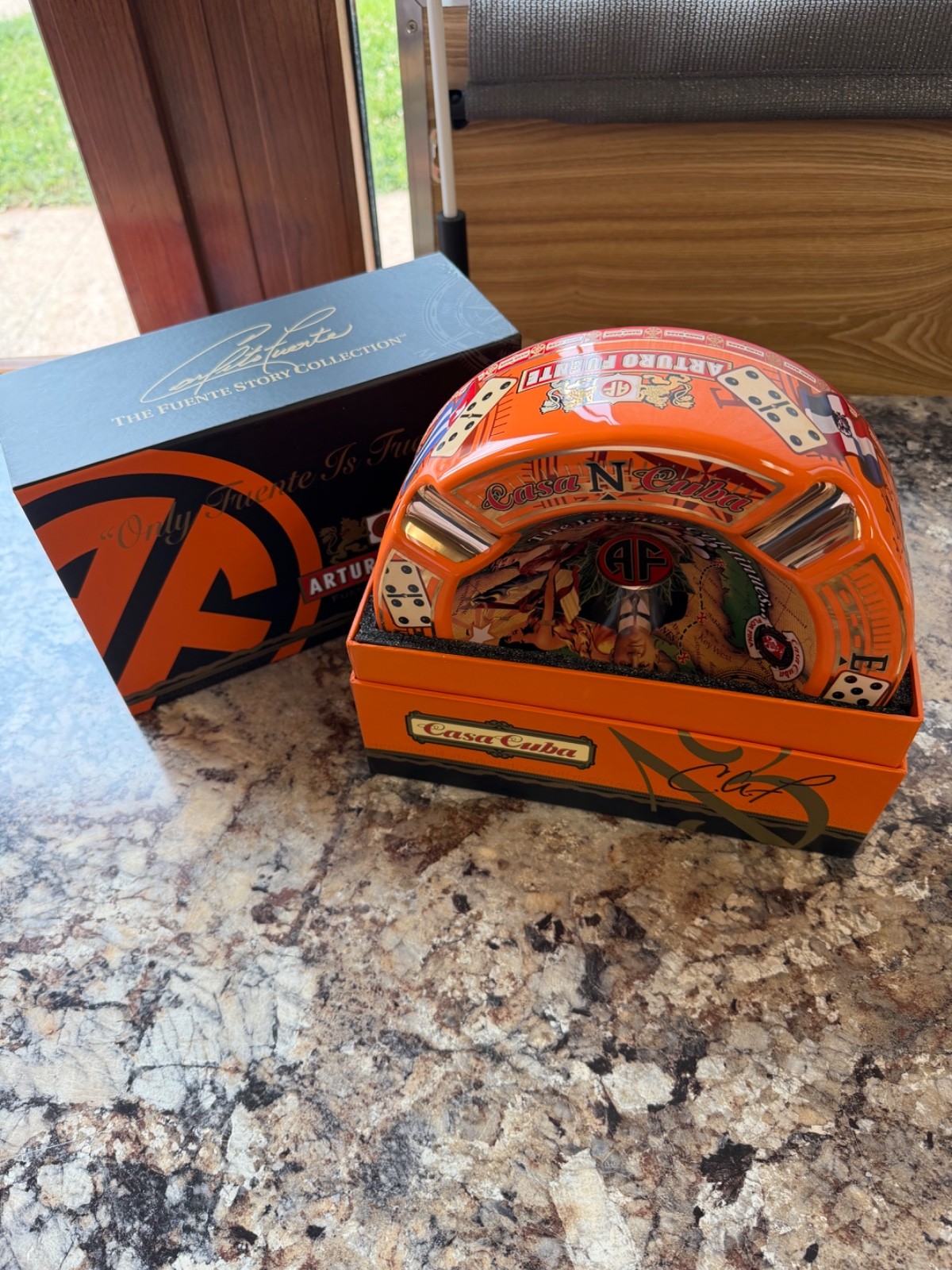 Arturo Fuente Casa Cuba Ceramic Cigar Ashtray - Orange NIB RARE