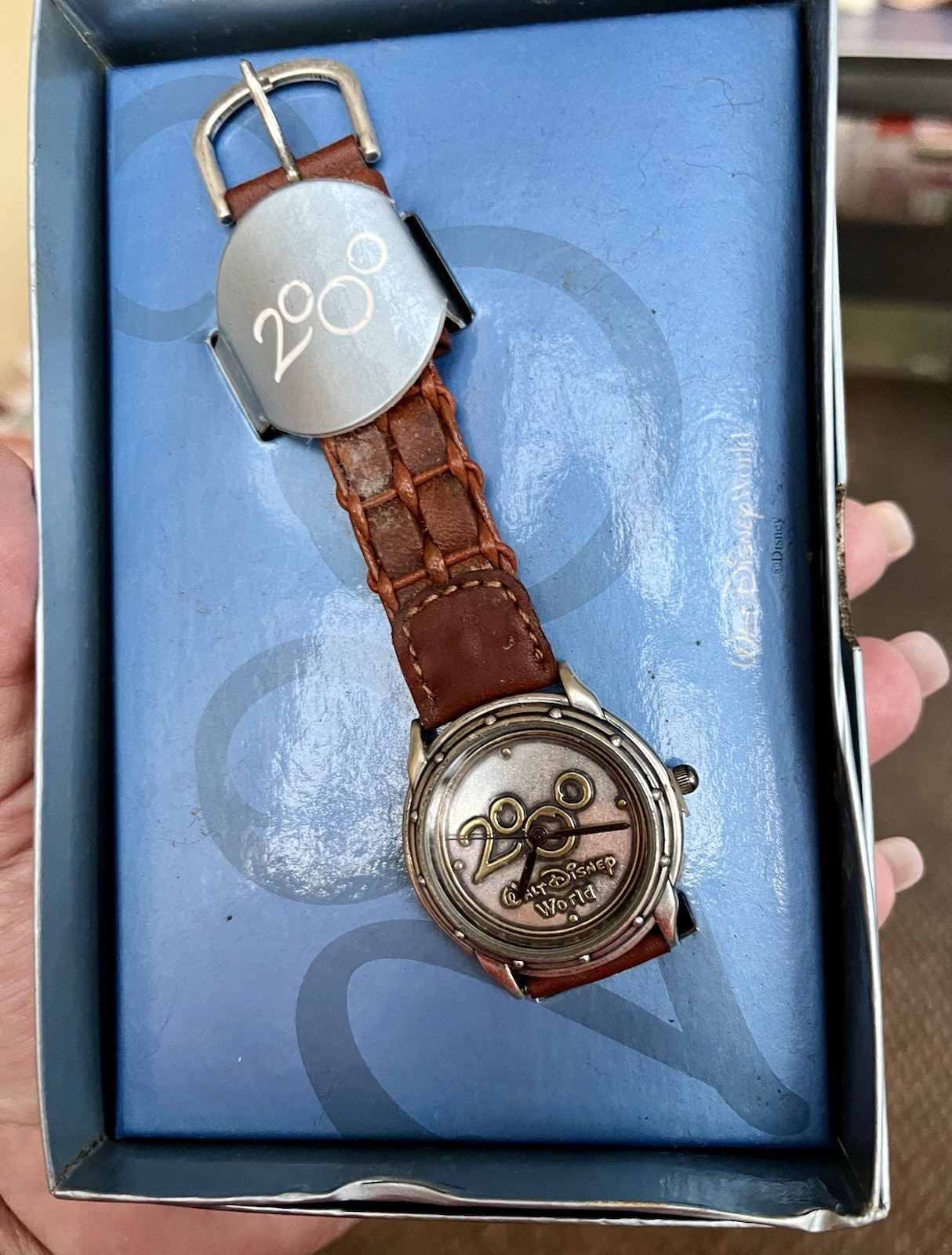 DISNEY MICKEY MOUSE YEAR 2000 MILLENNIUM WATCH & CASE