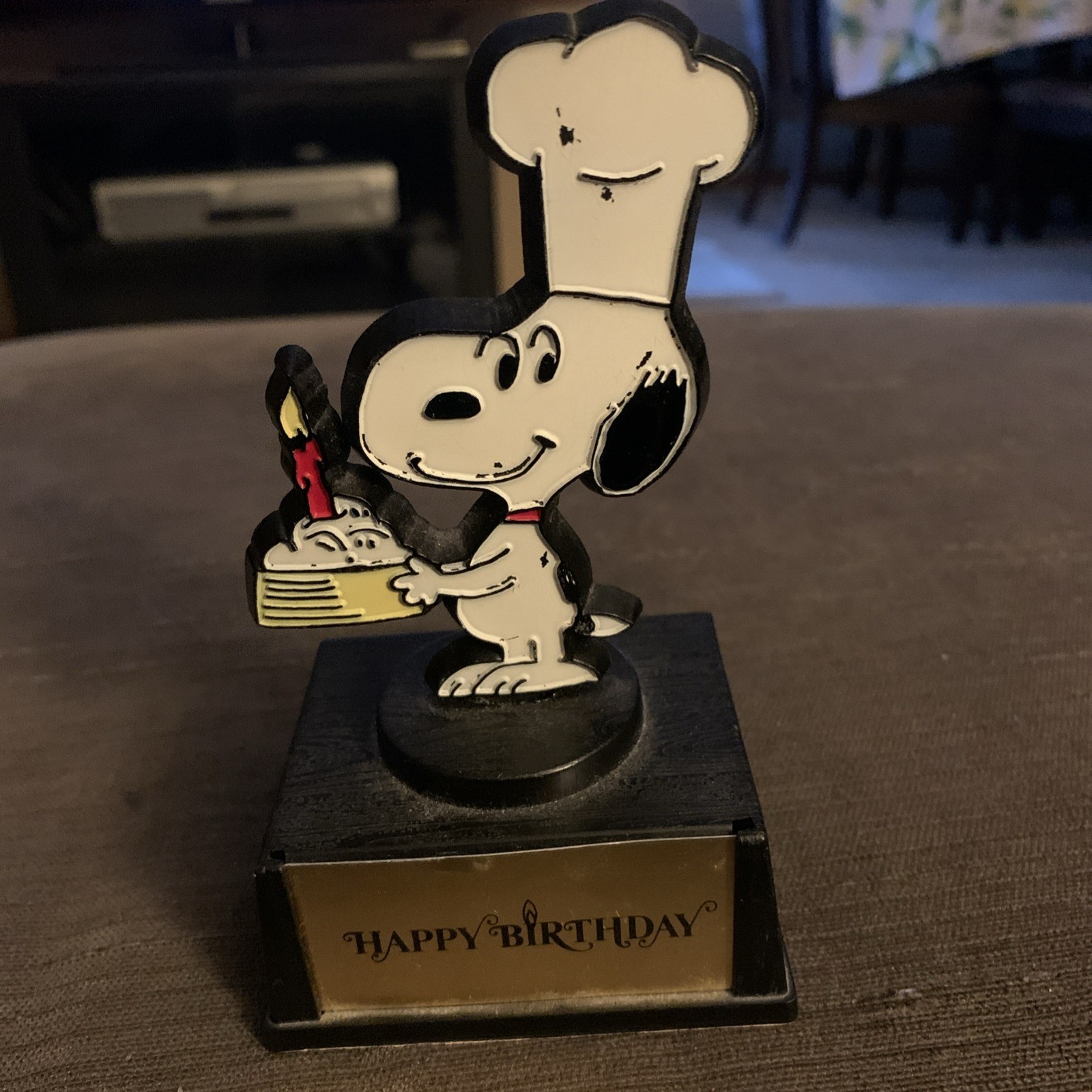 SNOOPY PEANUTS CHARLIE BROWN AVIVA VINTAGE TROPHY GRAM FIGURE FIGURINE 1972