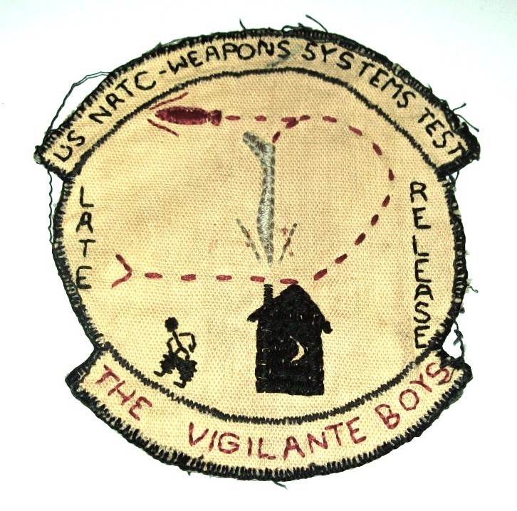 RARE ORIGINAL 1960\'s THEATER MADE NAVY WEAPONS SYSTEMS TEST VIGILANTE BOYS PATCH