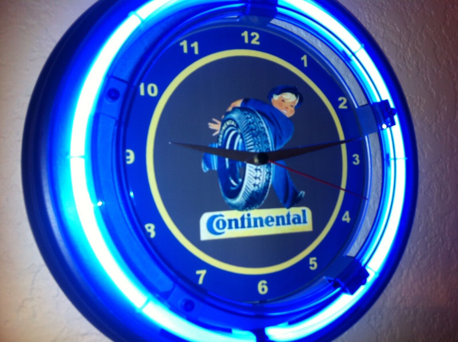 Continental Tires Gas Station Man Cave Bar Neon Wall Clock Advertising Sign