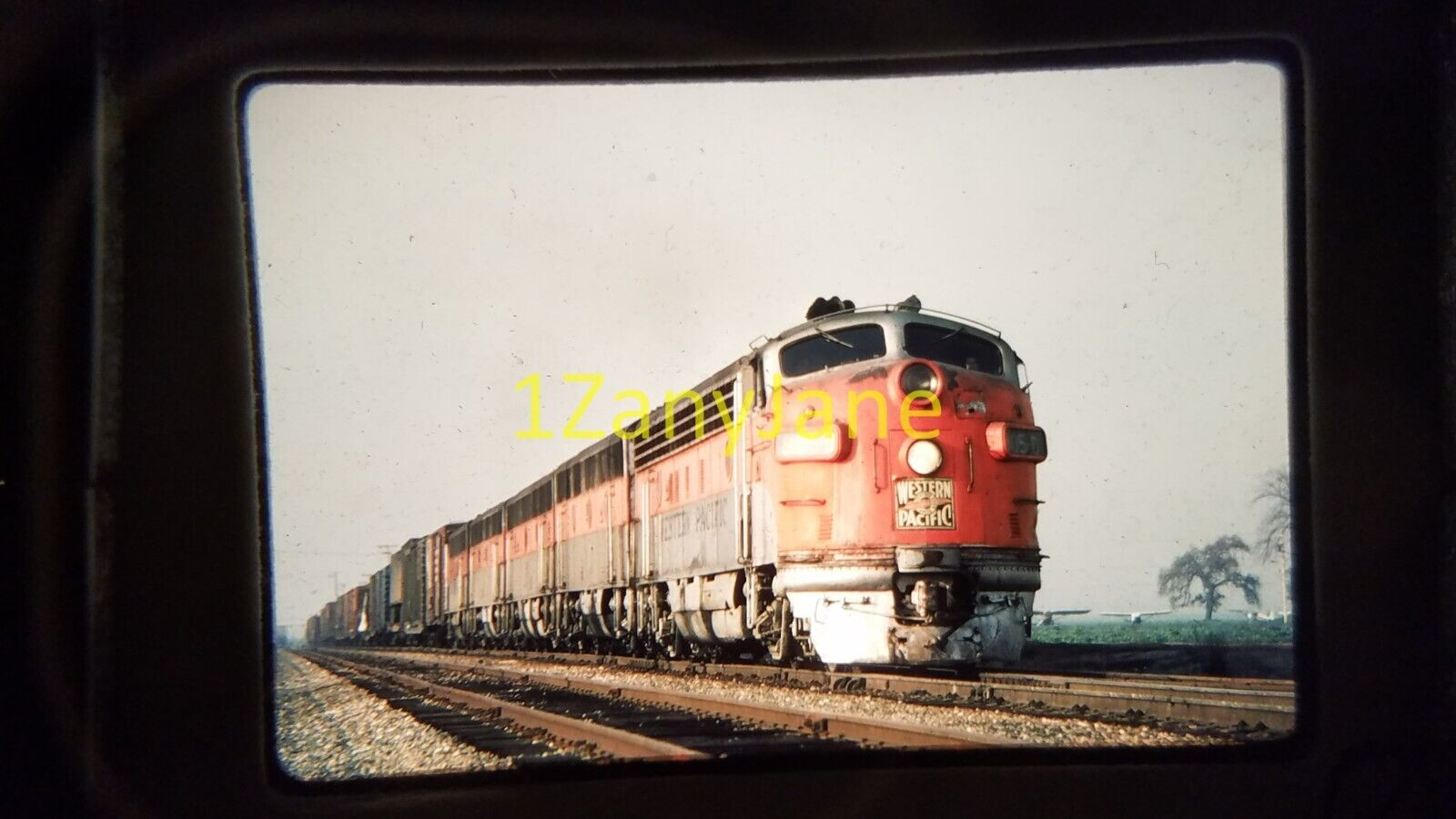 OT04 TRAIN ENGINE LOCOMOTIVE 35MM SLIDE WESTERN PACIFIC 205, MILPITAS, CA 1982