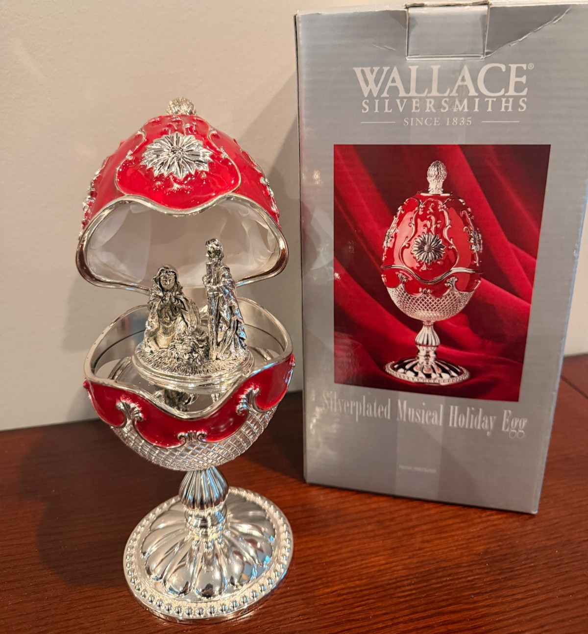Wallace Silversmiths Plated Red Enamel Egg Music Box Nativity Scene Silent Night