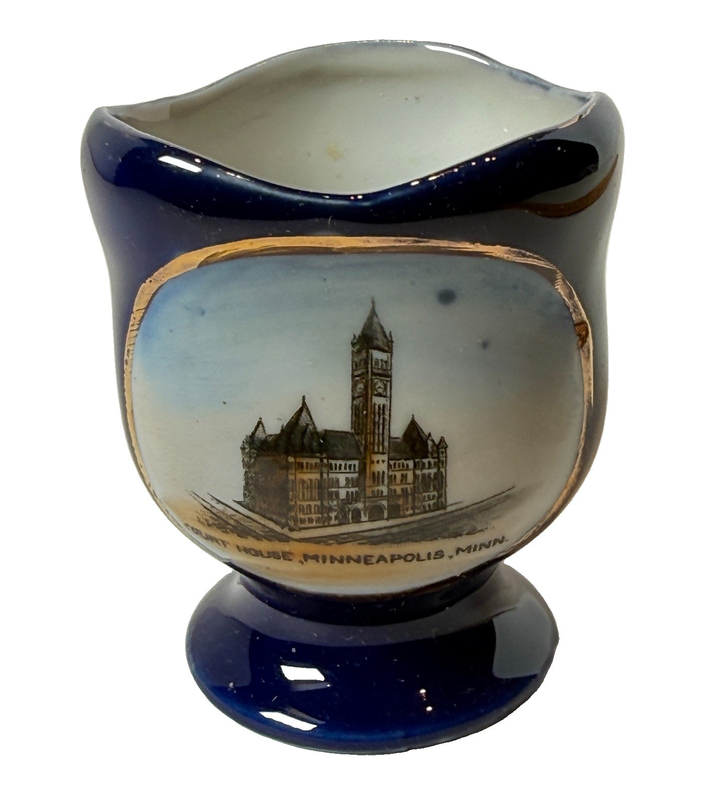 MINNEAPOLIS MN MINNESOTA - COURT HOUSE Souvenir ANTIQUE TRINKET COBALT VASE MINNEAPOLIS MN MINNESOTA - COURT HOUSE Souvenir ANTIQUE TRINKET COBALT VASE