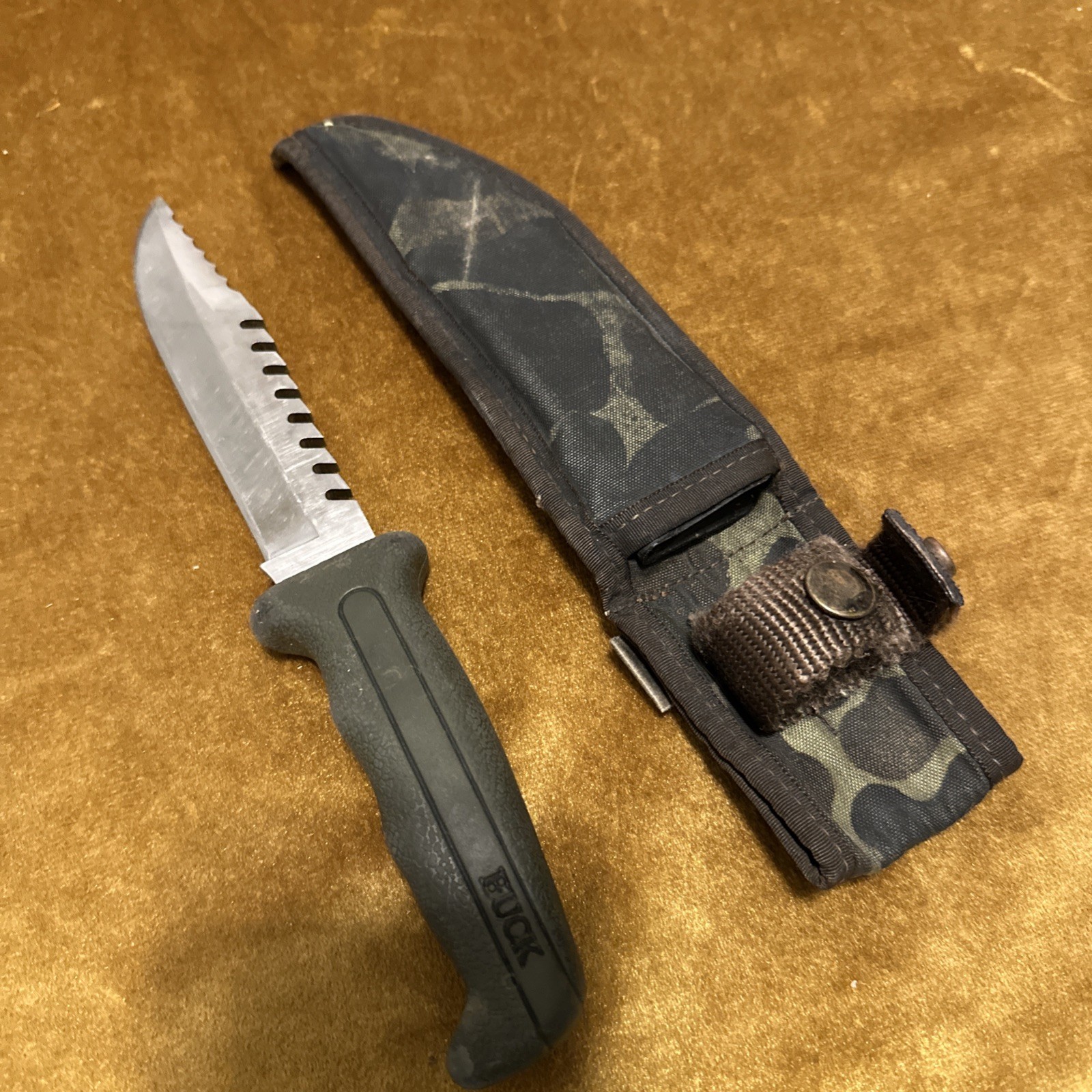 Vintage 1989 Buck 639 Fieldmate Survival Knife Saw Back & Camo Sheath USA Made