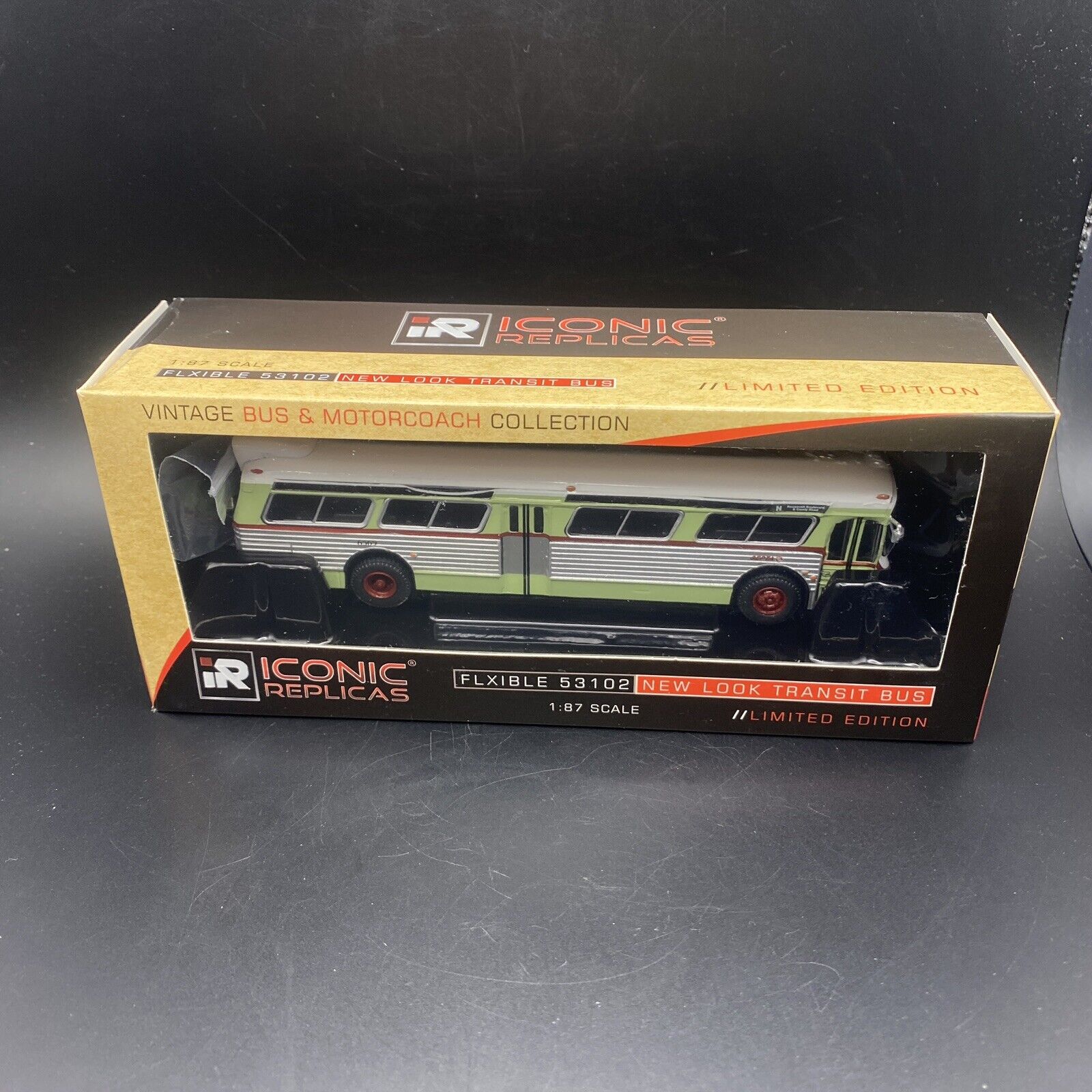 Iconic Replicas 1:87 Flxible 53102 Transit Bus Roosevelt Blvd & Comly Road box