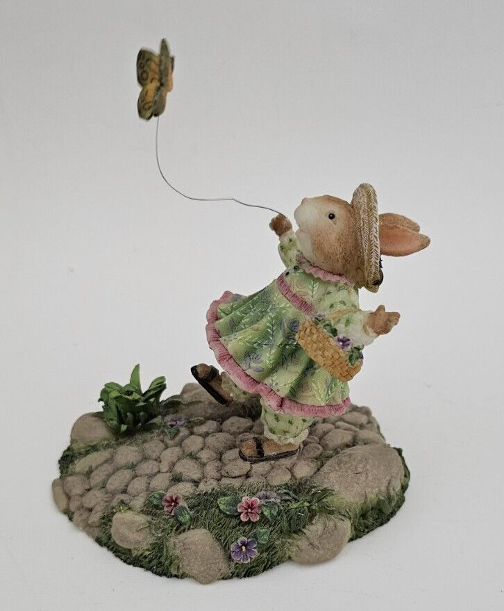 Dakin Holly Pond Hill Susan Wheeler 'Not A Care In The World'  Figurine