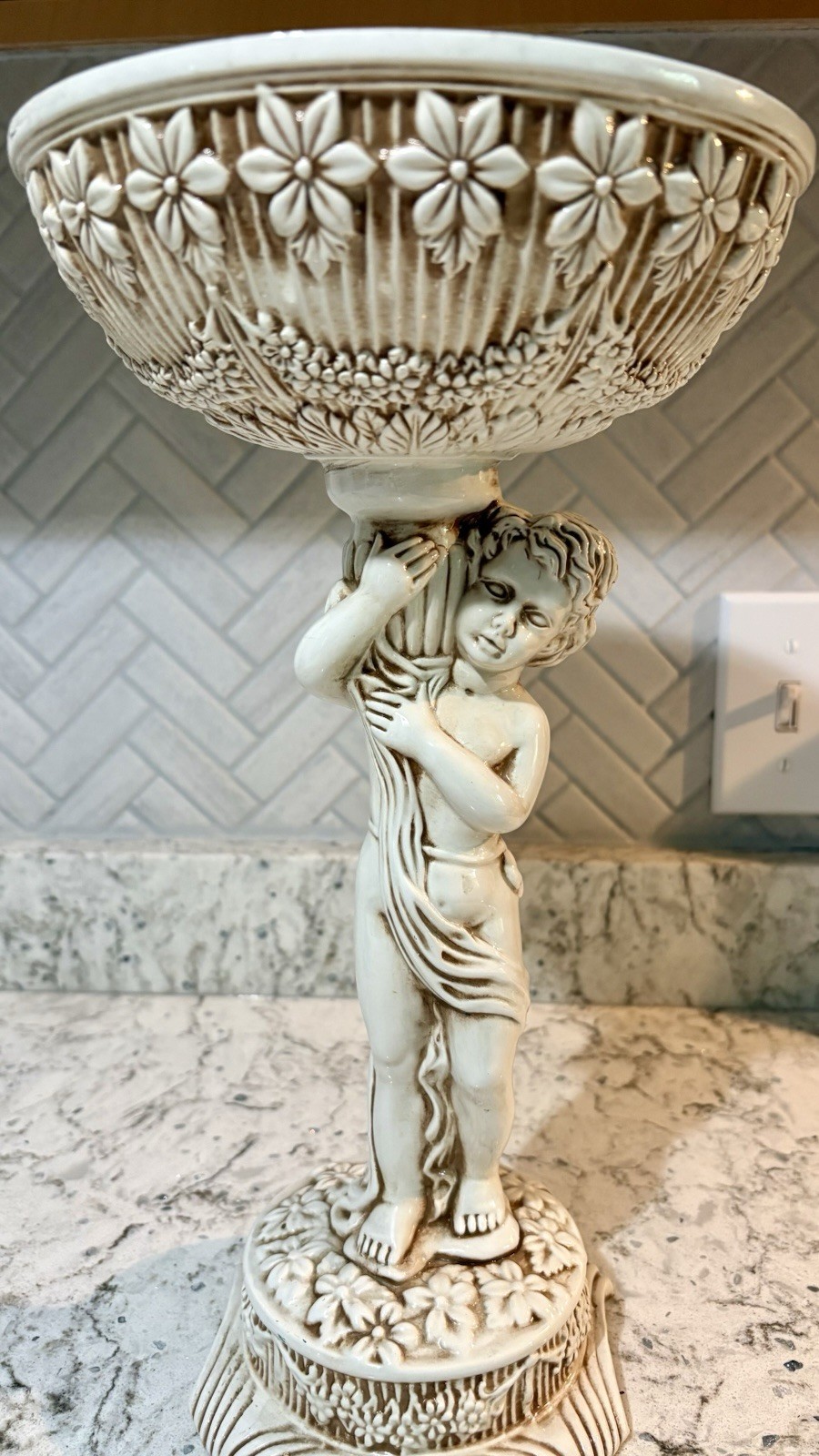Capodimonte Style Italian Figurine Baroque Revival Design Capodimonte Style Italian Figurine Baroque Revival Design