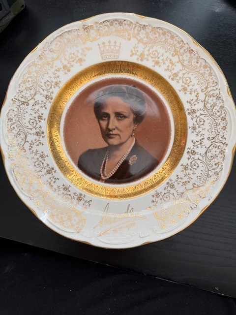 Figgjo Flint Plate Princess Martha of Norway 1901-1954 Gold Trim Collectable