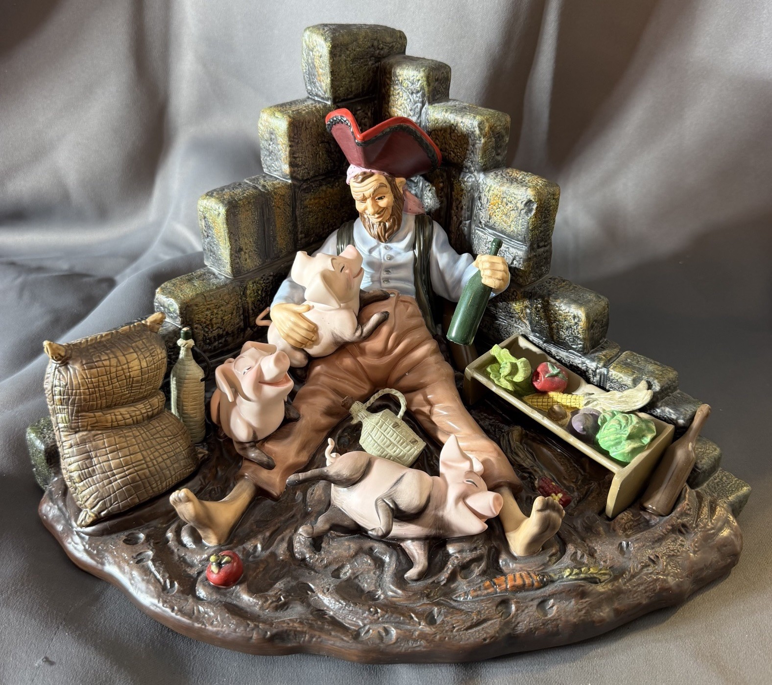WDCC Pirates of the Caribbean Pirate with Pigs \
