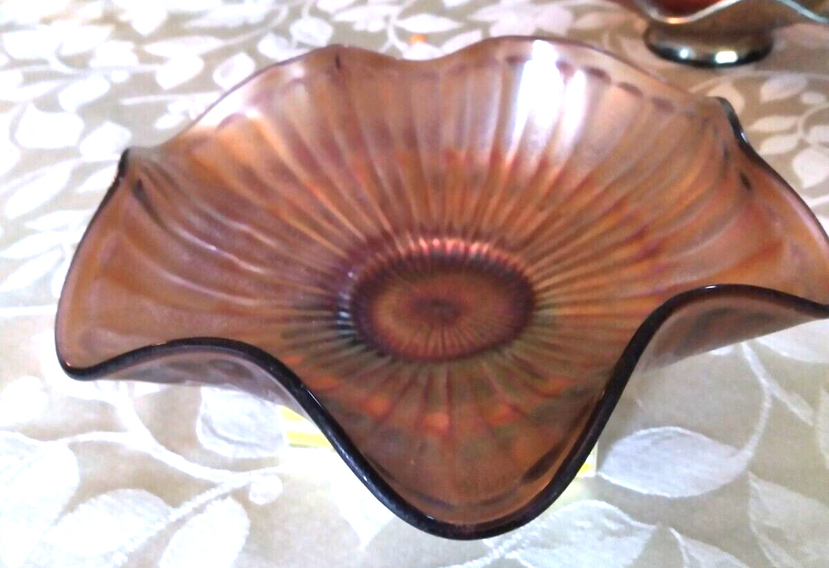 Carnival glass Northwood? MillersBURG Rays & Ribon Ruffled Edge IRIDESCENT Carnival glass Northwood? MillersBURG Rays & Ribon Ruffled Edge IRIDESCENT