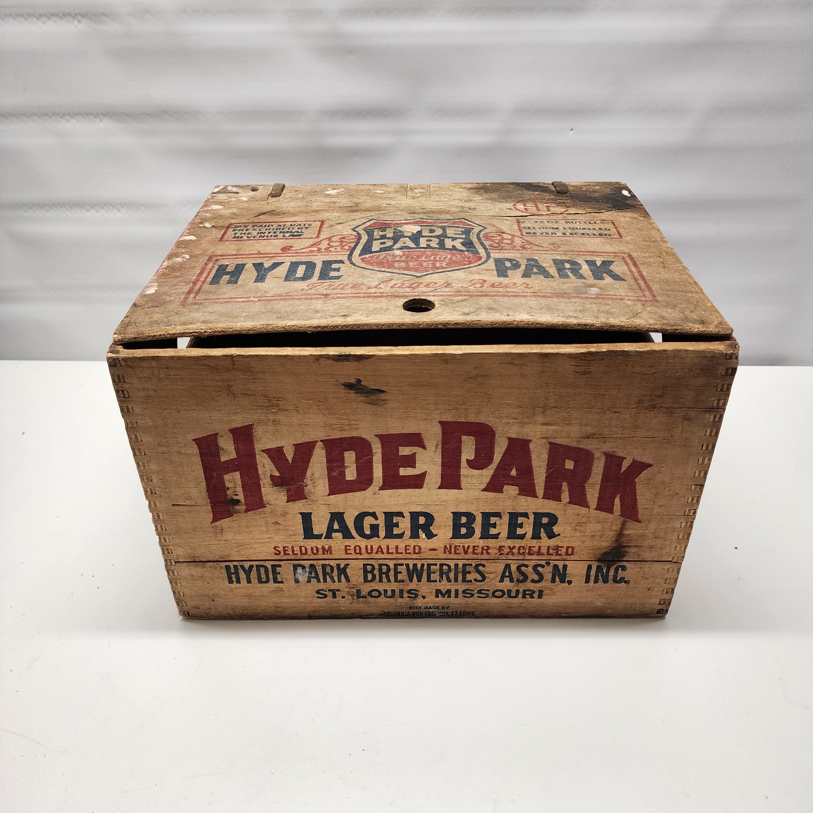 Hyde Park Lager Beer Wood Box Crate 1942 ST Louis