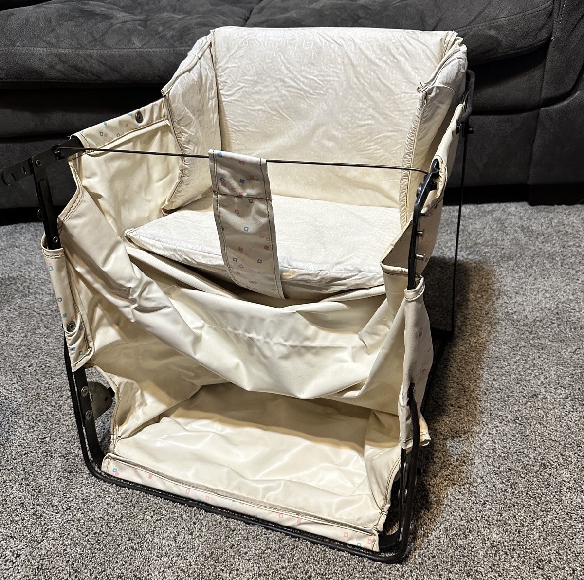 RARE vtg baby travel heir 1950s Car Safety seat bed In Box Mats DISPLAY USE ONLY