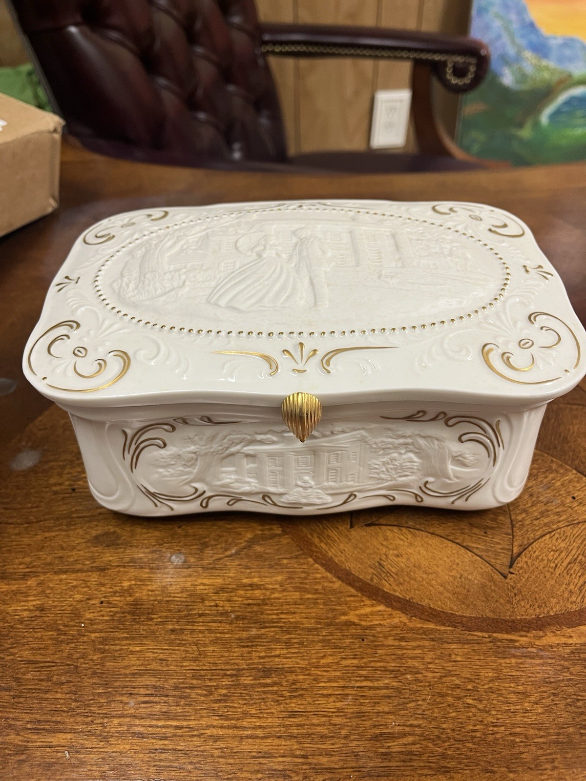 Vtg 1987 Franklin Mint Gone With The Wind Porcelain Jewelry Box with Theme Music