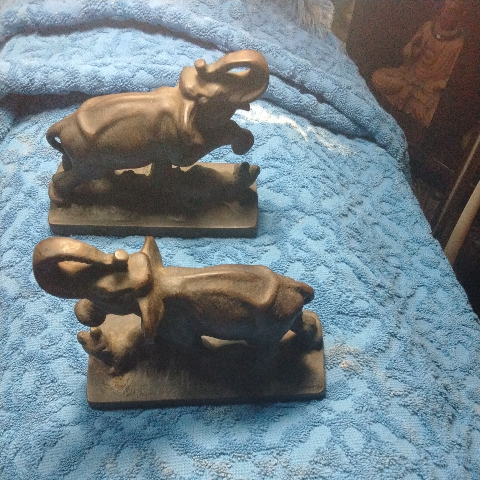 ANTIQUE AFRICAN ASIAN CAST IRON ELEPHANT STOMPING ART STATUE SCULPTURE BOOKENDS