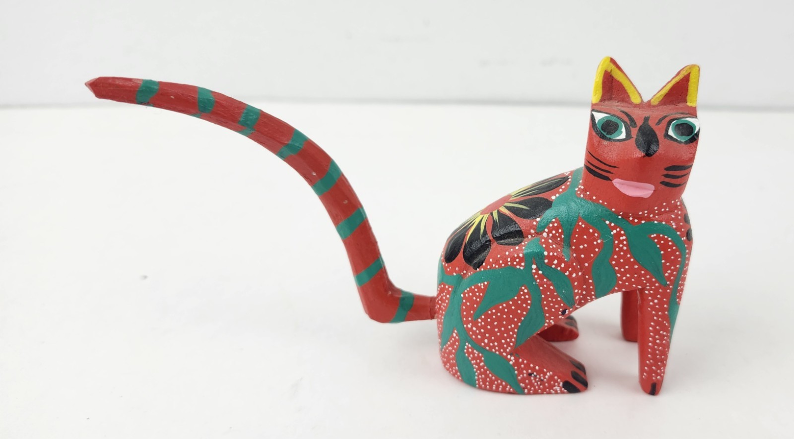Vtg Oaxaca Hand Carved Painted Red Cat Excellent Condition
