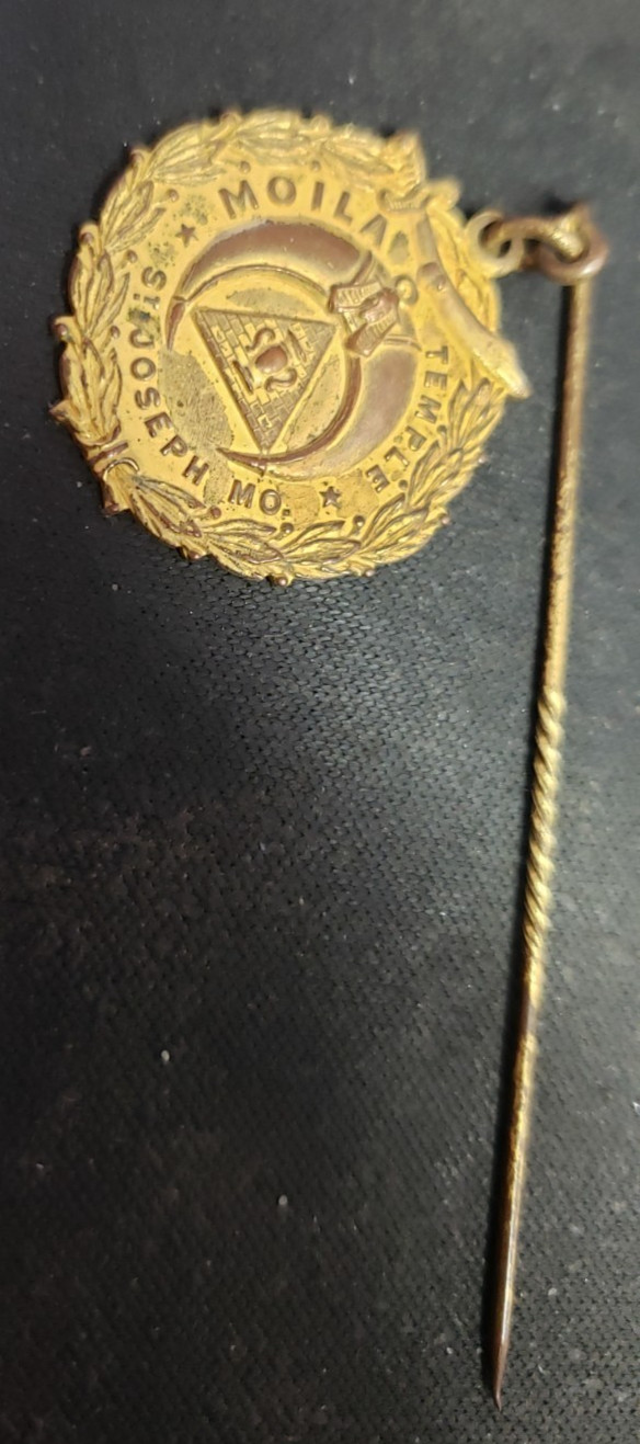 Moila Shrine Temple St Joseph Missouri Gold Toned Metal Stick Pin Vintage Gift