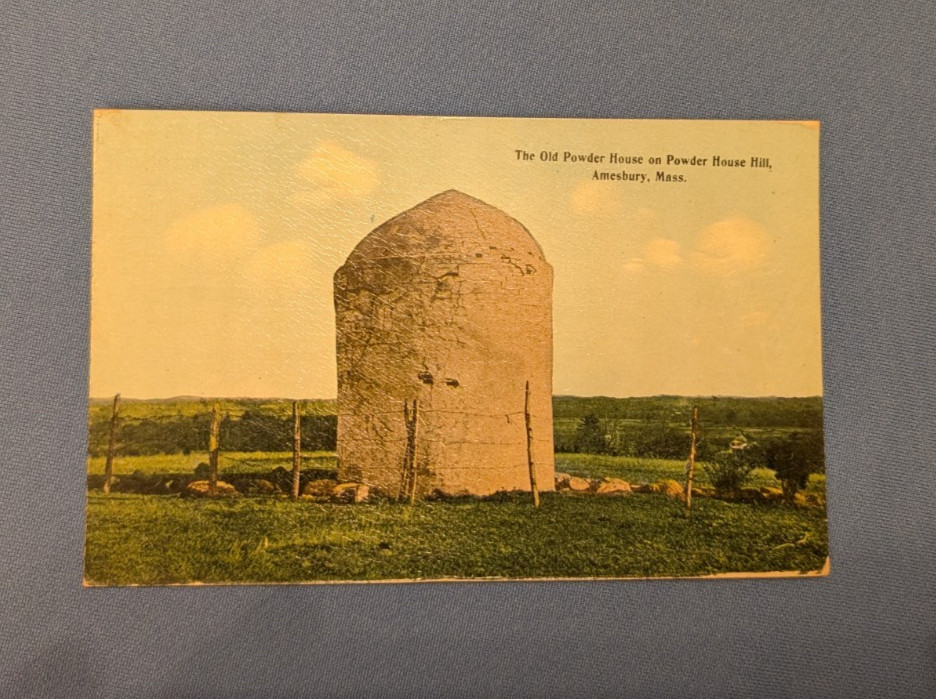 Antique postcard THE OLD POWDER HOUSE ON POWDER HOUSE HILL Amesbury Mass.
