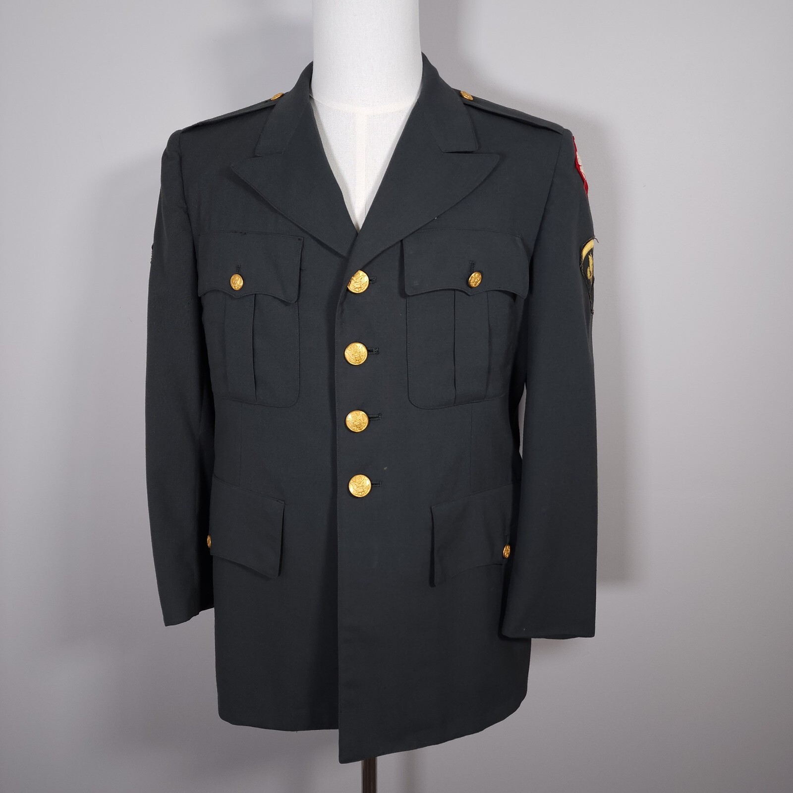 US Army Jacket Men\'s 39XS Green Dress 4th Army Specialist E-5 1966 Vintage