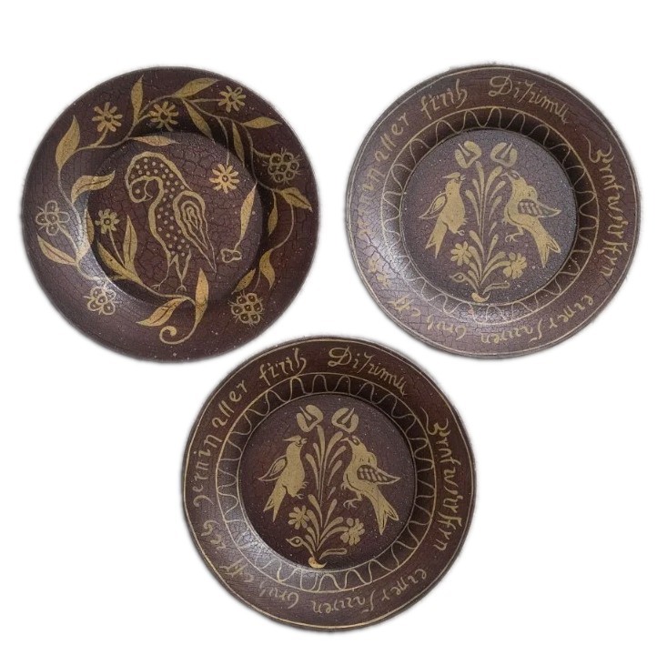 Vintage Kathy Graybill Primitive Folk Art Wood Plate Set (3) Pennsylvania Dutch 