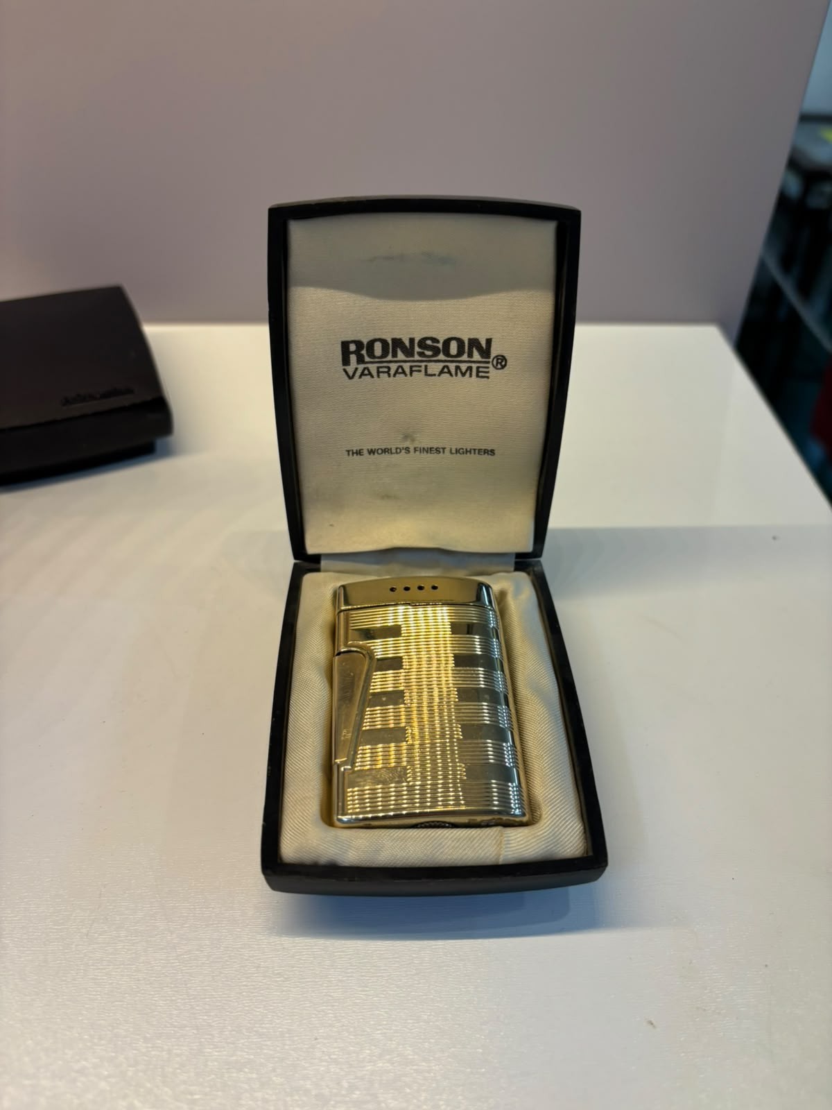 VINTAGE GOLD VARAFLAME RONSON LIGHTER IN ORIGINAL BOX WITH STAMP IMPOSED