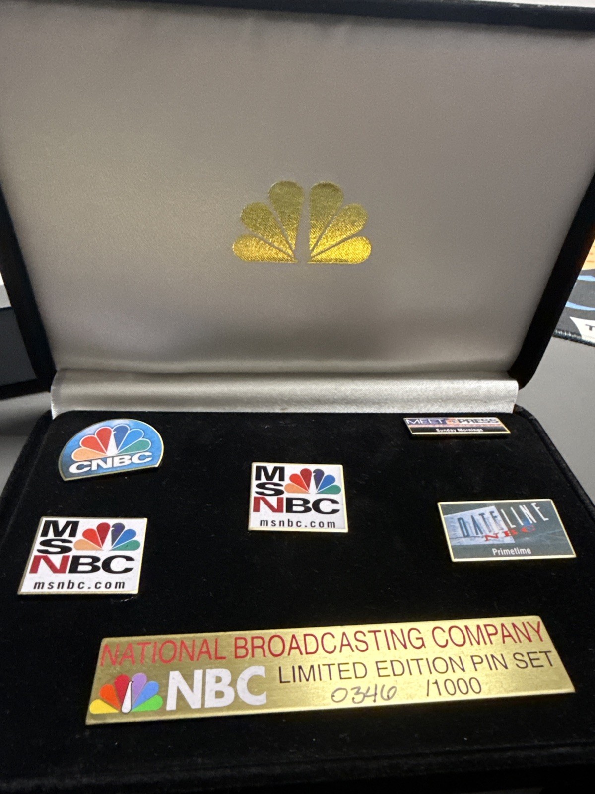 NBC Limited Edition Pin Set 0346/1000