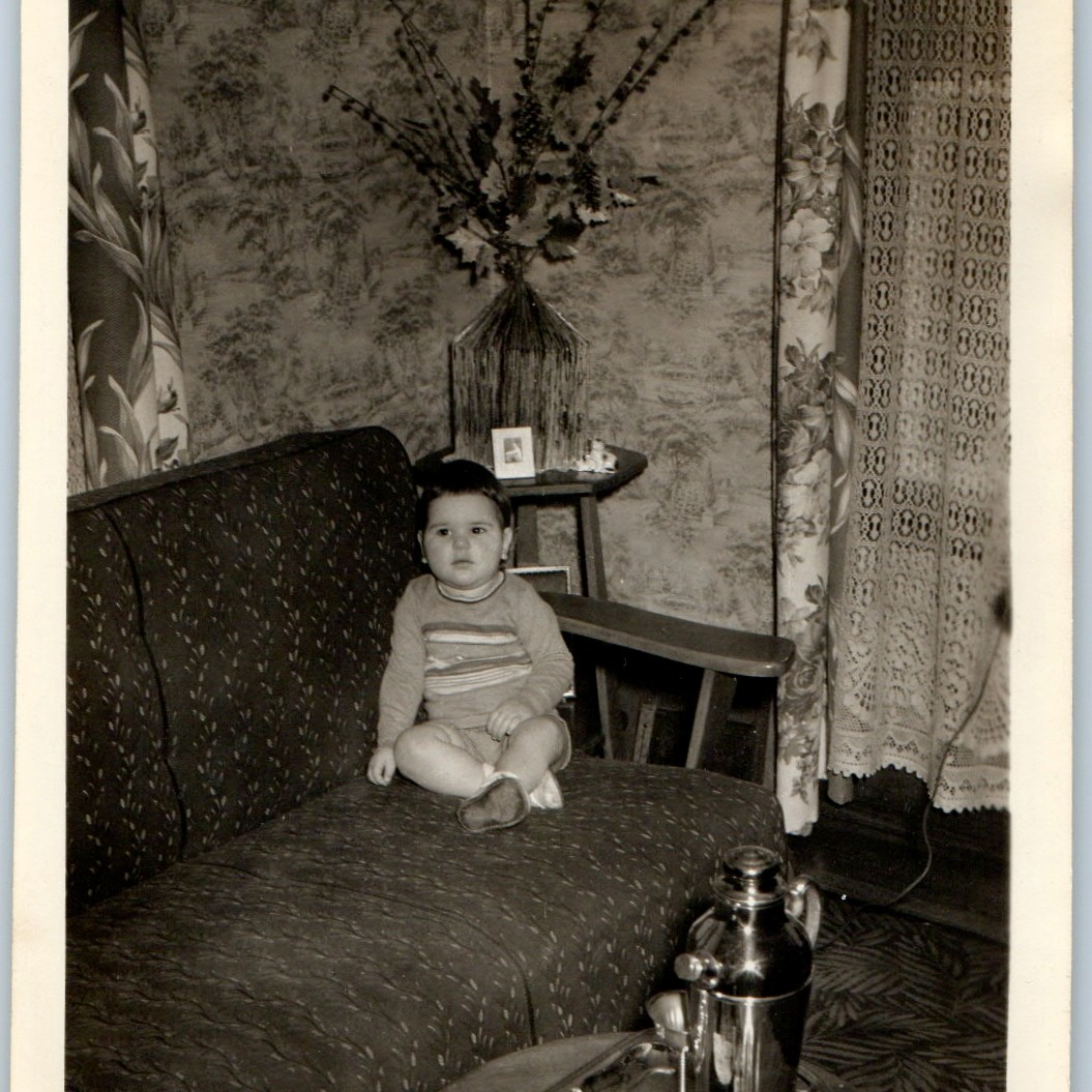 c1940s Cute Baby Toddler Sitting Sofa Couch Wallpaper Chrome Thermos Photo 5\