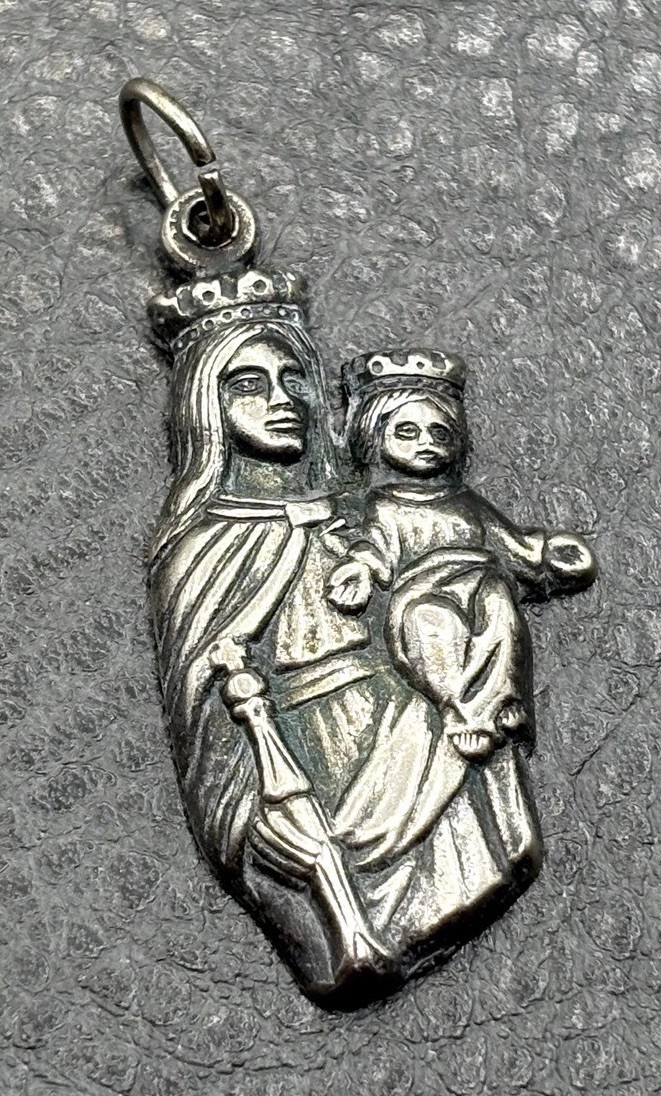 Vintage French Silver Plated Madonna & Child Religious High Relief Medal Pendant Vintage French Silver Plated Madonna & Child Religious High Relief Medal Pendant