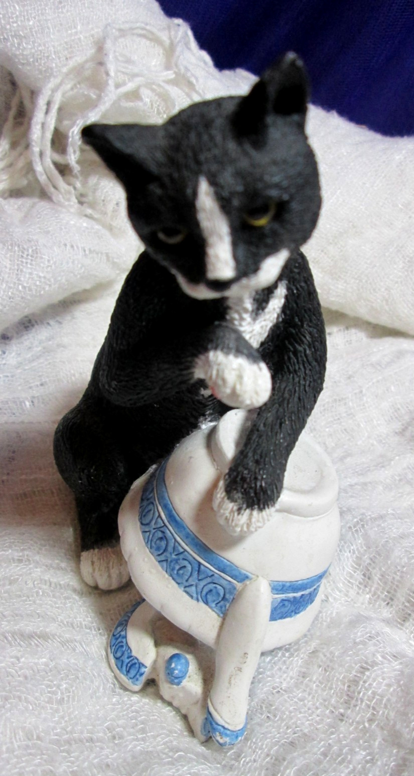 Vintage Purrfect Pet \