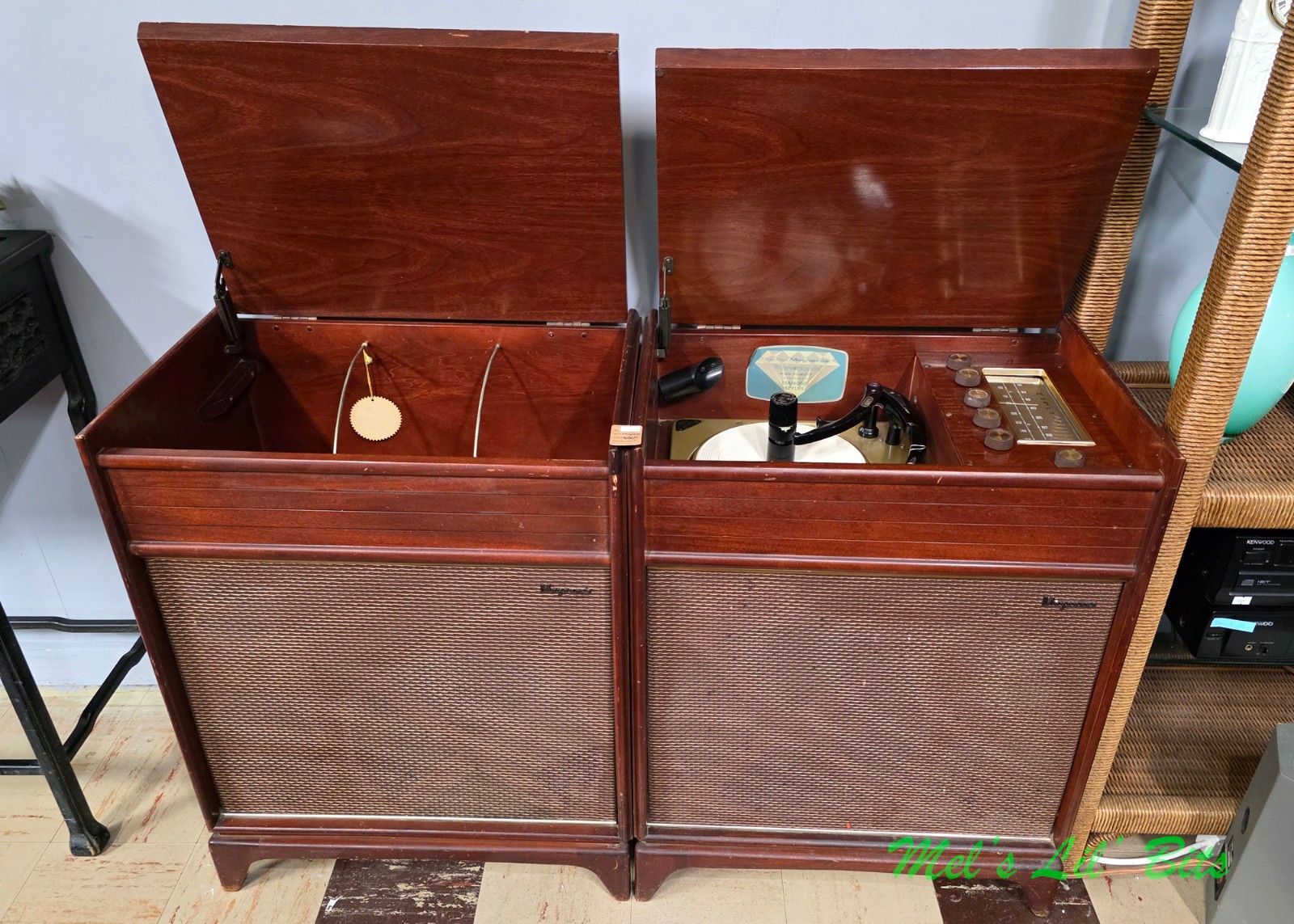 Magnavox Radio Phonograph with Matching Stereo Extension Speaker